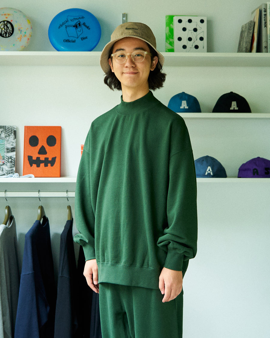 LIGHT OZ MOCK NECK SWEAT – FreshService® official site