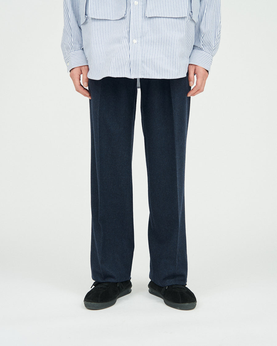 VIRGIN WOOL AND CASHMERE FLANNEL 2-TUCK STRAIGHT SLACKS