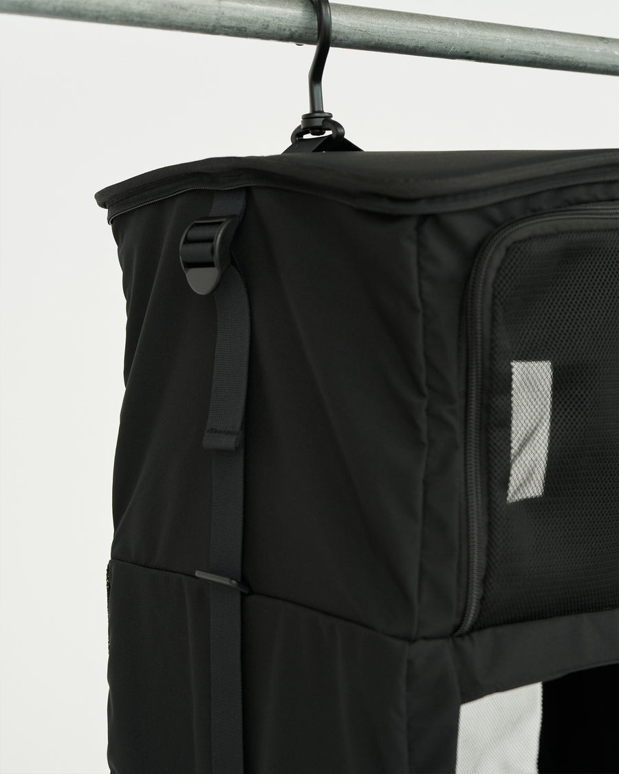 HANGING CLOTHES ORGANIZER