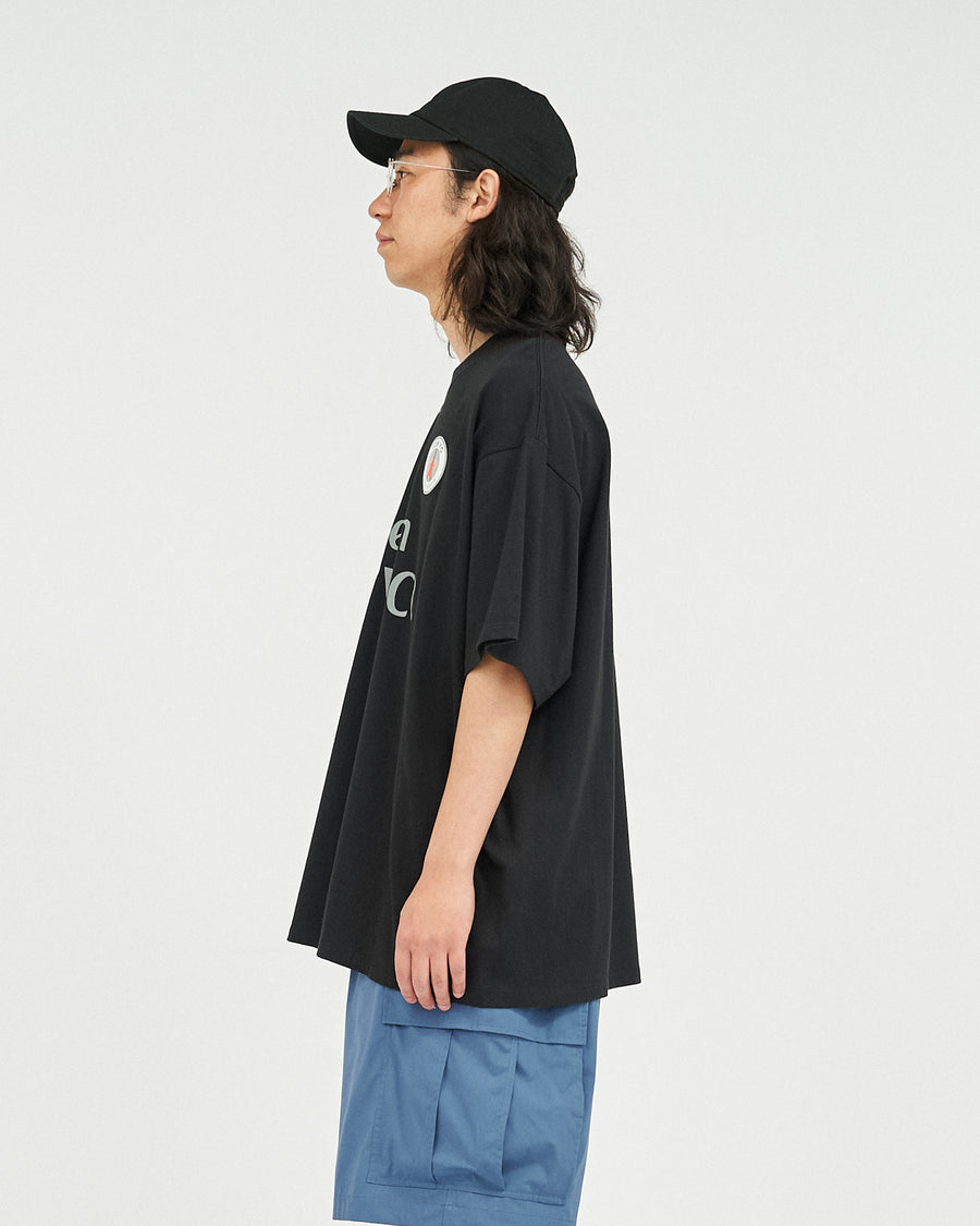 CORPORATE PRINTED S/S TEE ”FOOTBALL”