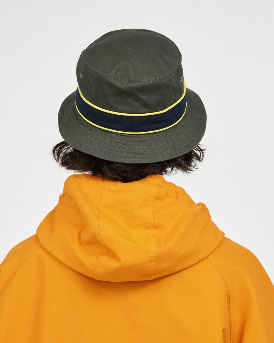 COTTON TWILL BANDED BUCKET HAT