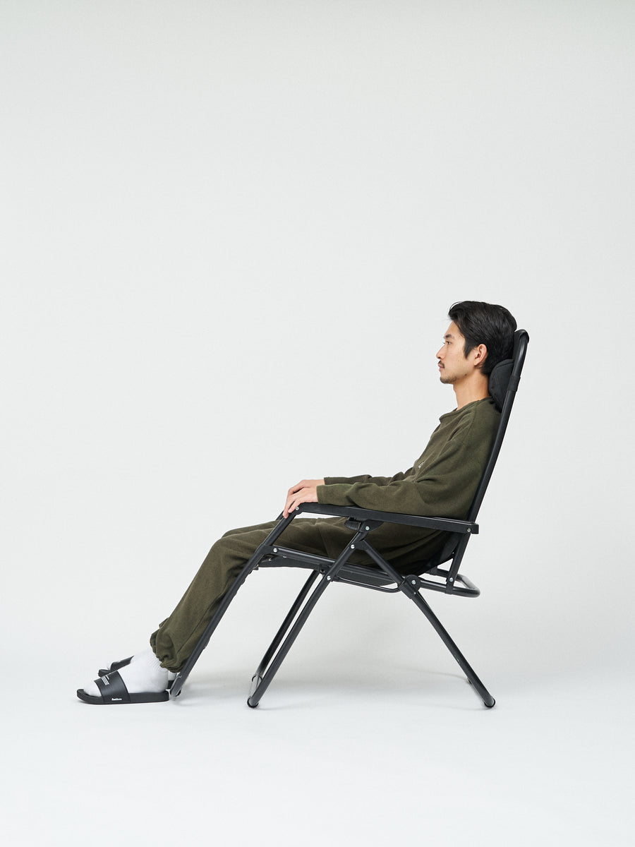 FOLDING RECLINER CHAIR