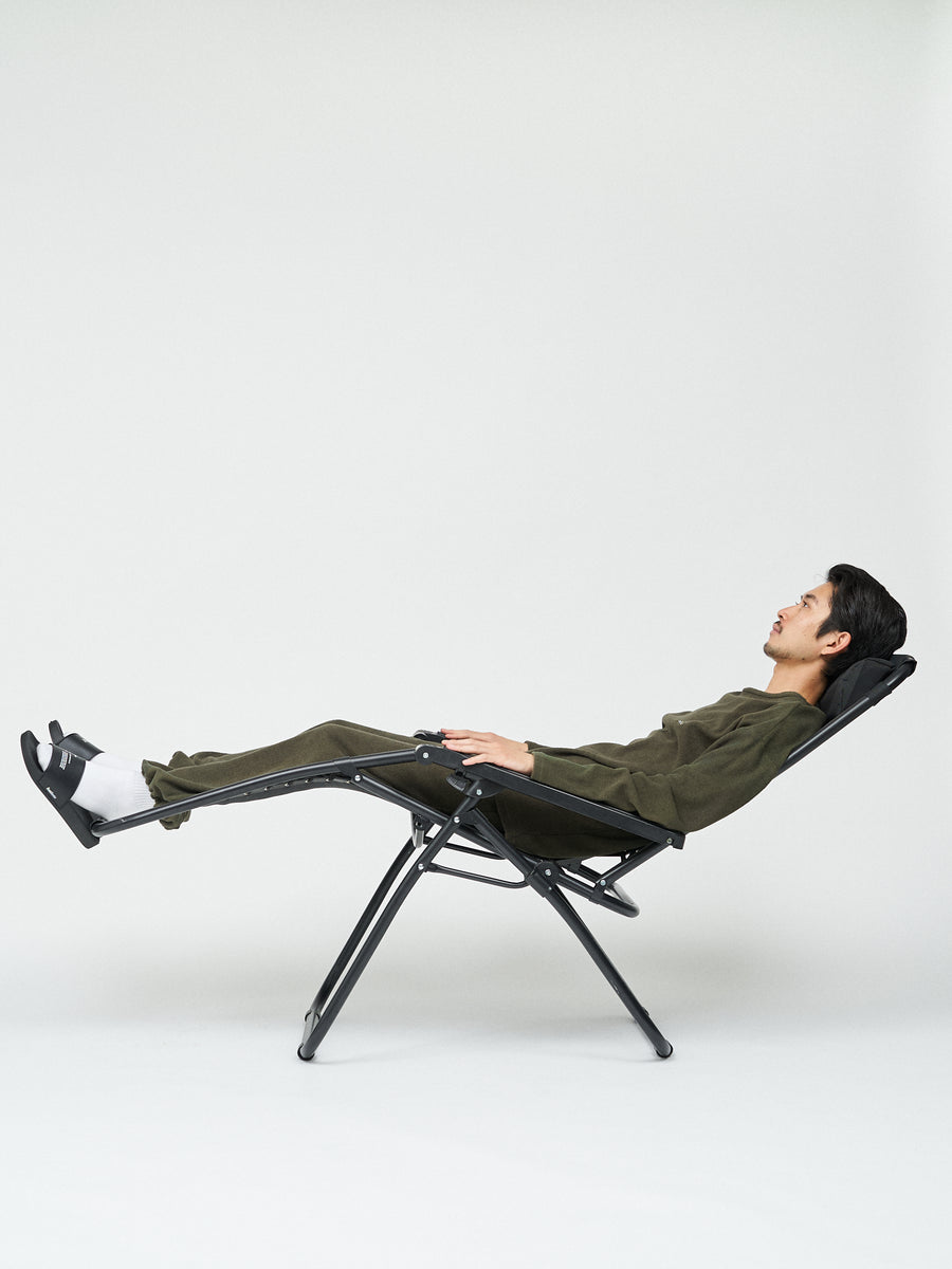 FOLDING RECLINER CHAIR