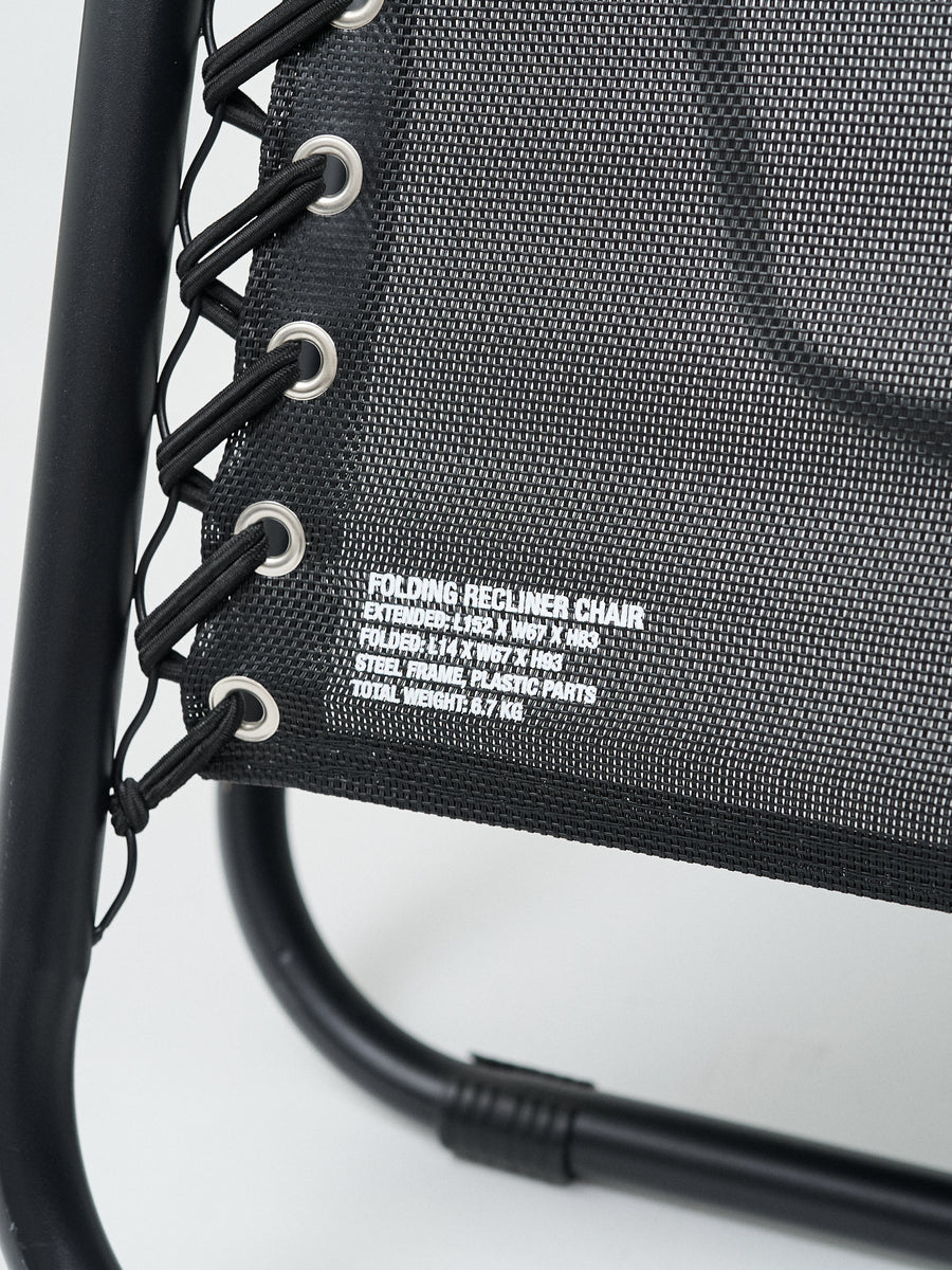 FOLDING RECLINER CHAIR
