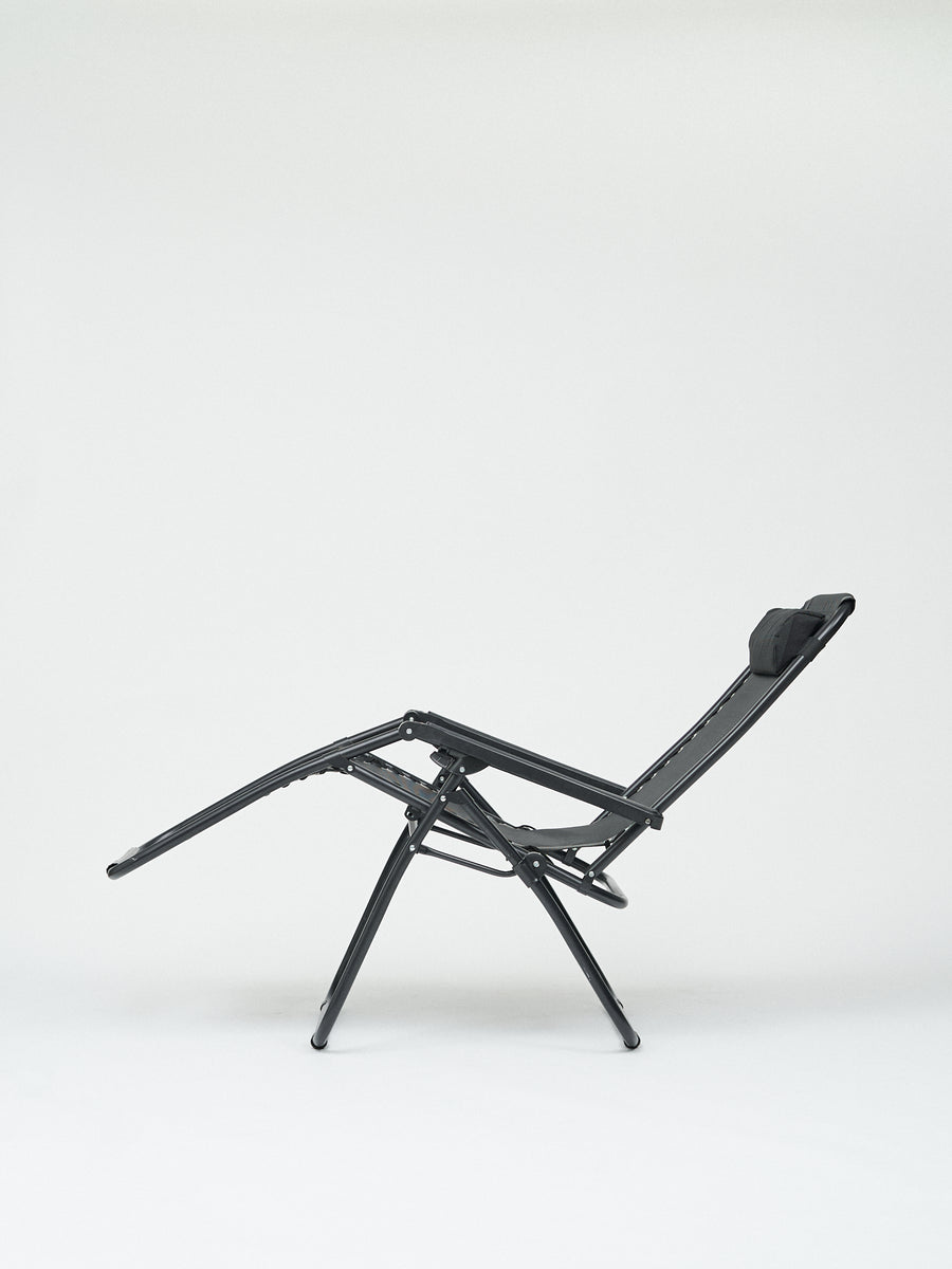 FOLDING RECLINER CHAIR