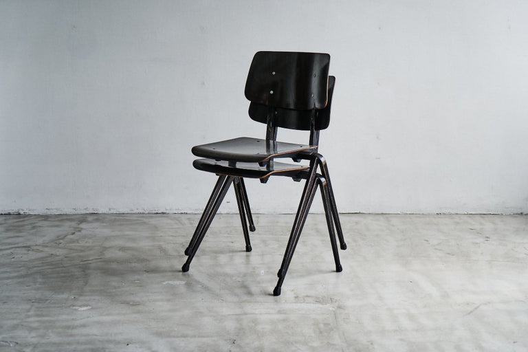 GALVANITAS S17 Stacking Chair – FreshService® official site